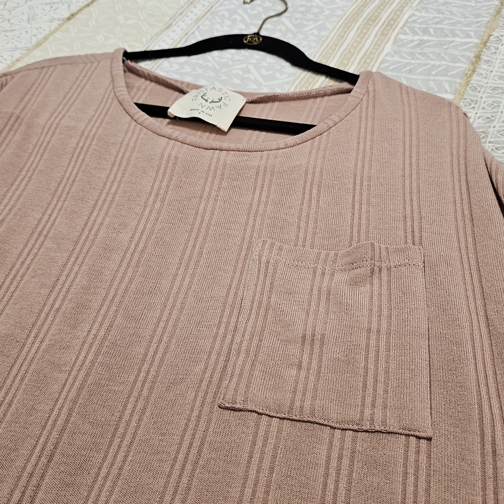 Fantastic Fawn Women's Ribbed Mauve Top. Soft And Luxurious! - Picture 8 of 8